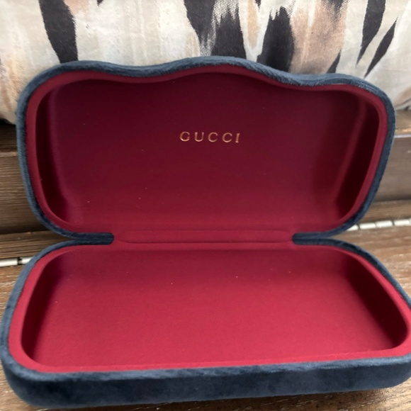Gucci GG1042S | AUTHENTIC - Picture 6 of 7